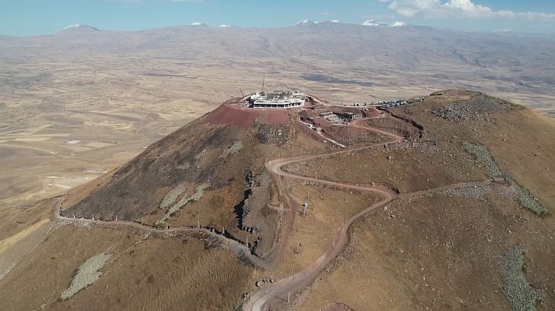 Հիսուս Քրիստոսի մոնումենտալ արձան-համալիր